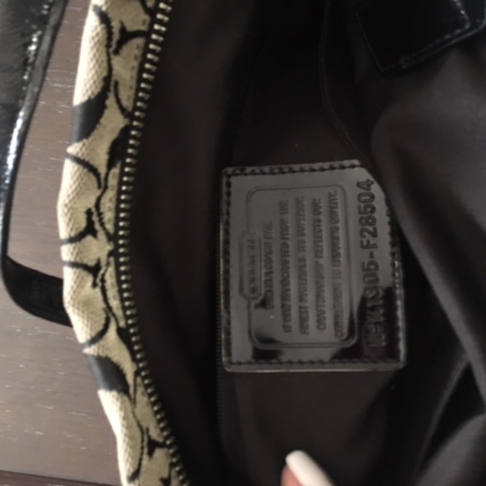 Coach - Picture 3 of 8